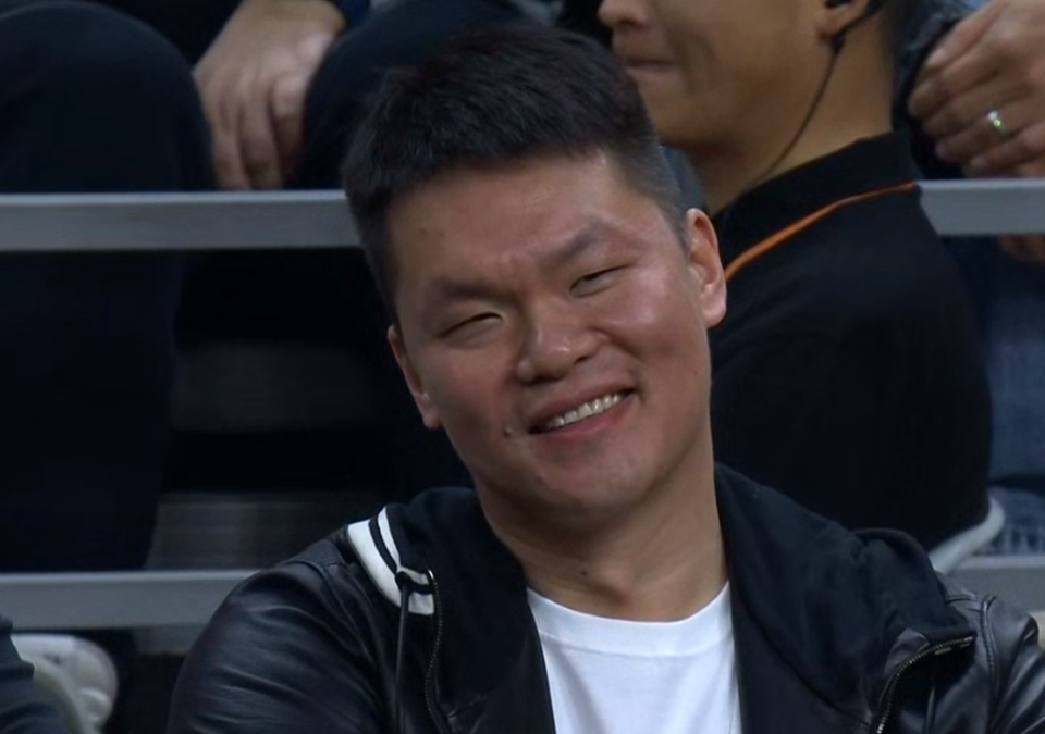 锋之间, 响到他的职