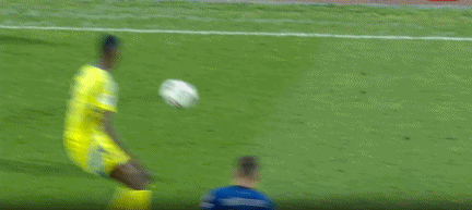 两黄变一红, gif, 区预选赛第